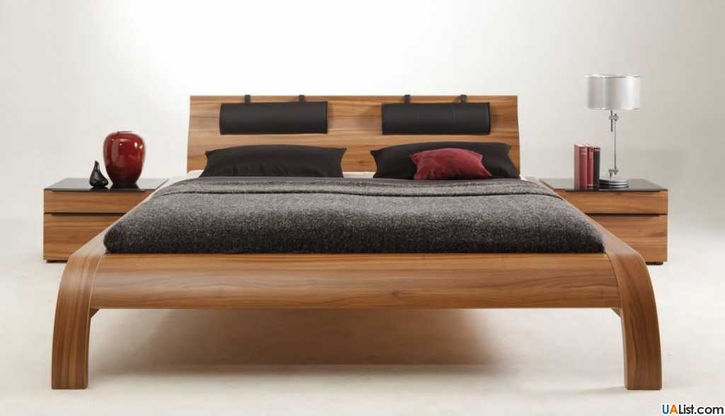 Кровать из дерева в стиле модерн