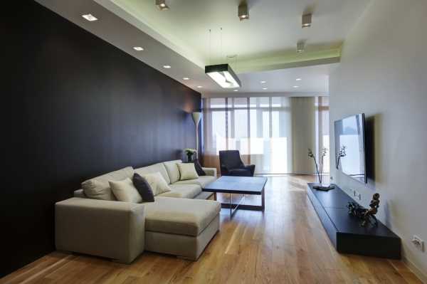 Бежевая и черная мебель в стиле минимализм в гостиной
