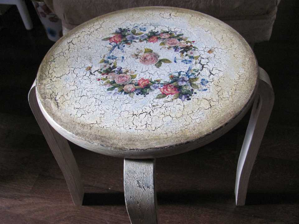 Как провести реставрацию стола в домашних условиях, идеи декора 73 - ДиванеТТо