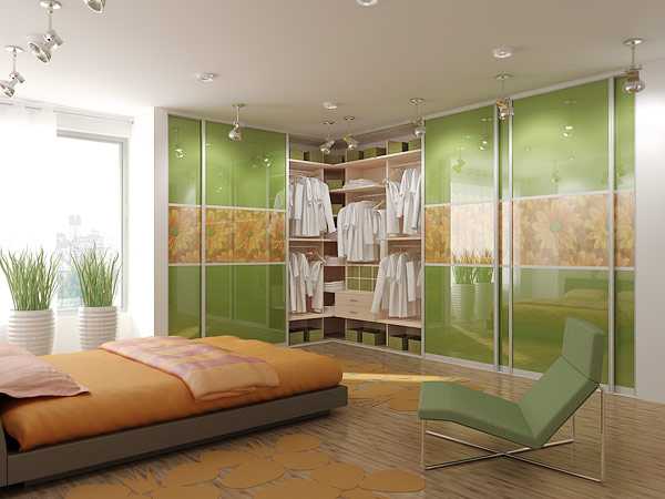Яркий дизайн угловой гардеробной комнаты