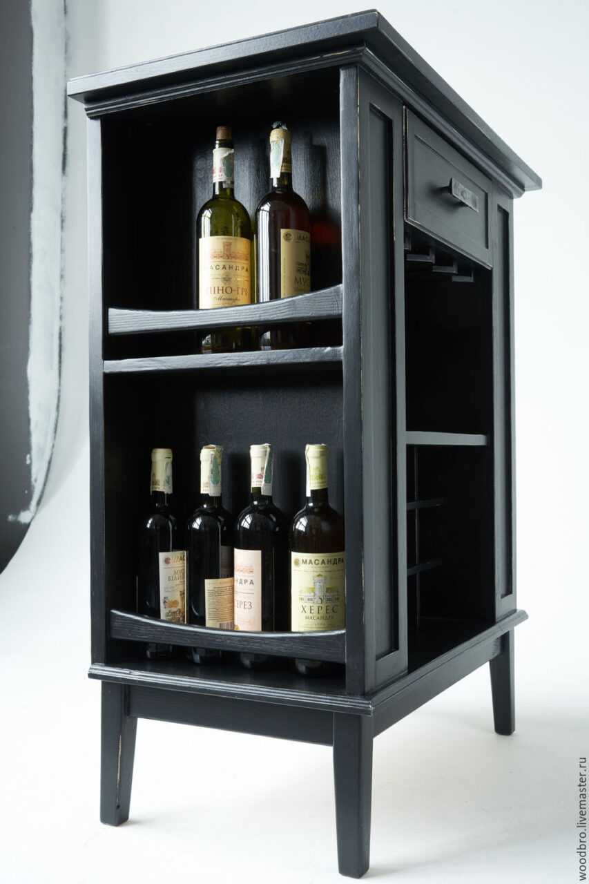 Винный шкаф для хранения вина и бокалов