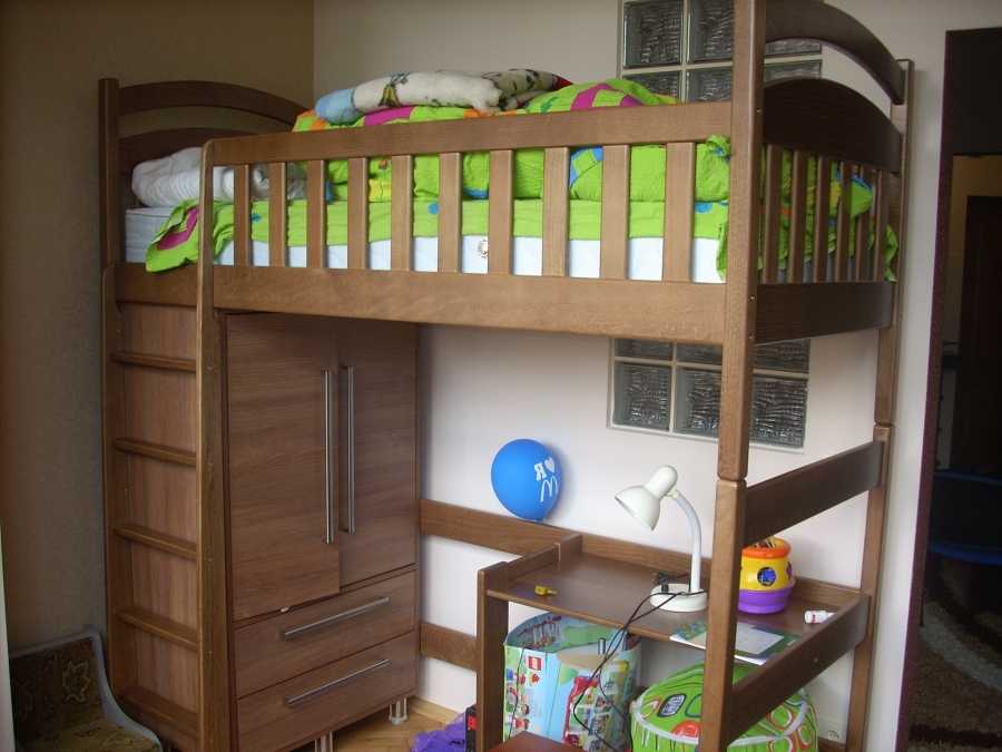 Детская кровать - чердак из дерева