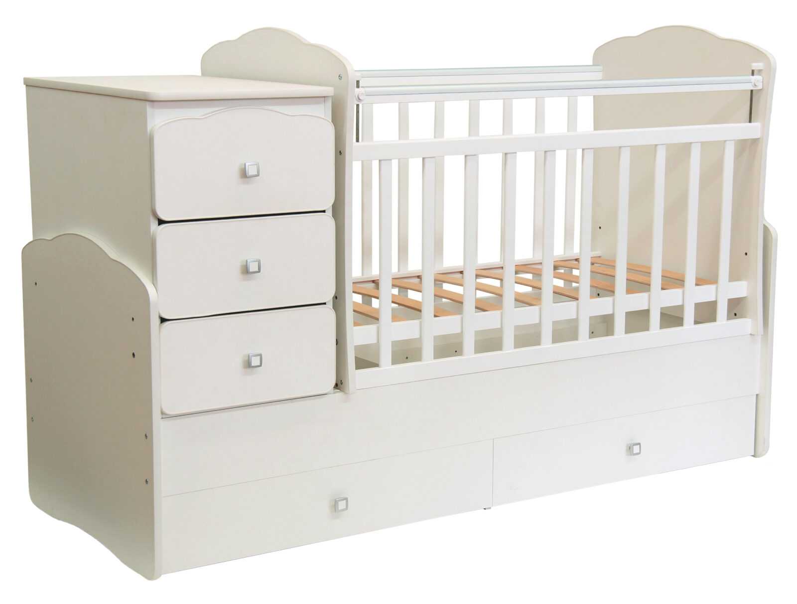 Белые предметы мебели для комнаты ребенка