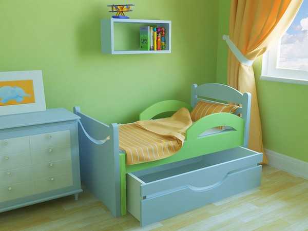 Кровать для детей от 2 лет с бортиками