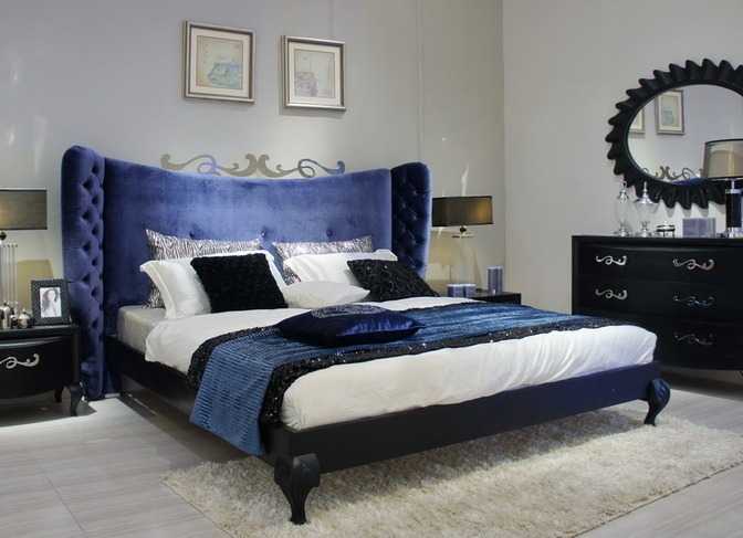 Синие бархатные красивые кровати двуспальные