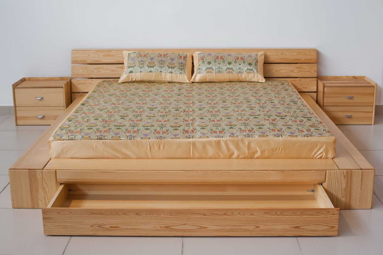 Кровать из сосны