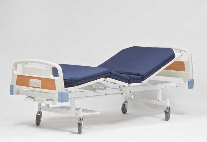 Медицинские кровати на колесиках для палаты больного