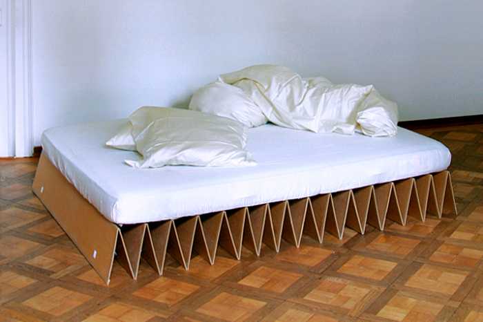 Основание кровати на основе картона
