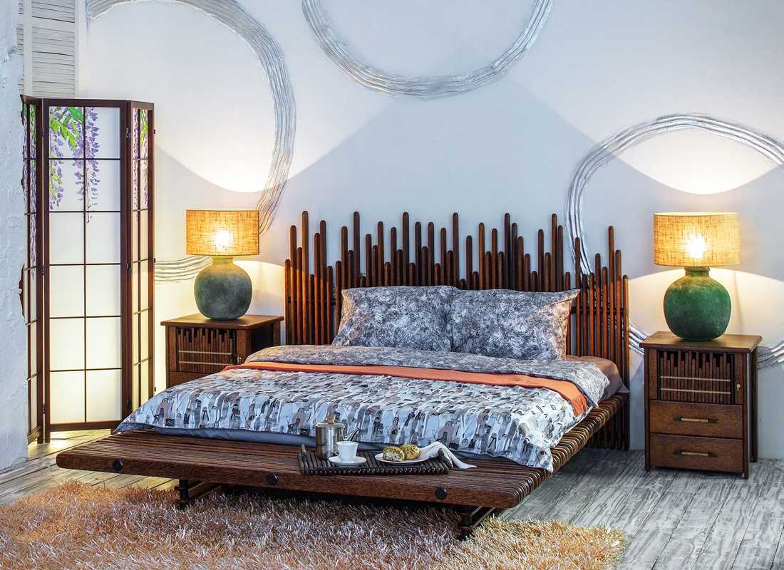 Необычная кровать из массива кокосовой пальмы