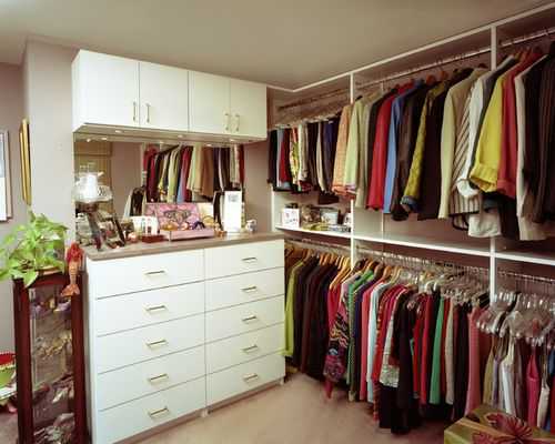 Пример наполнения гардеробной комнаты 4 кв м
