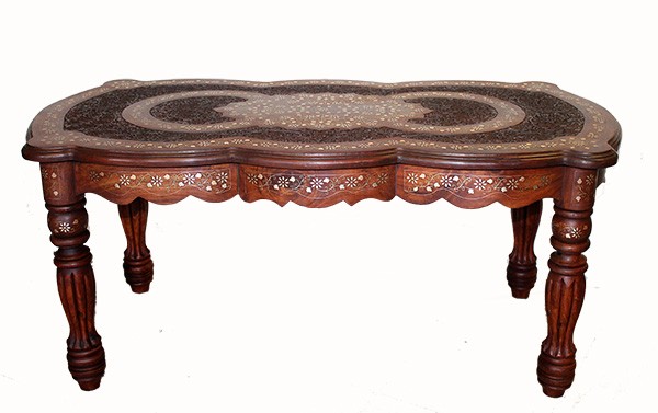 Индийский столик из дерева