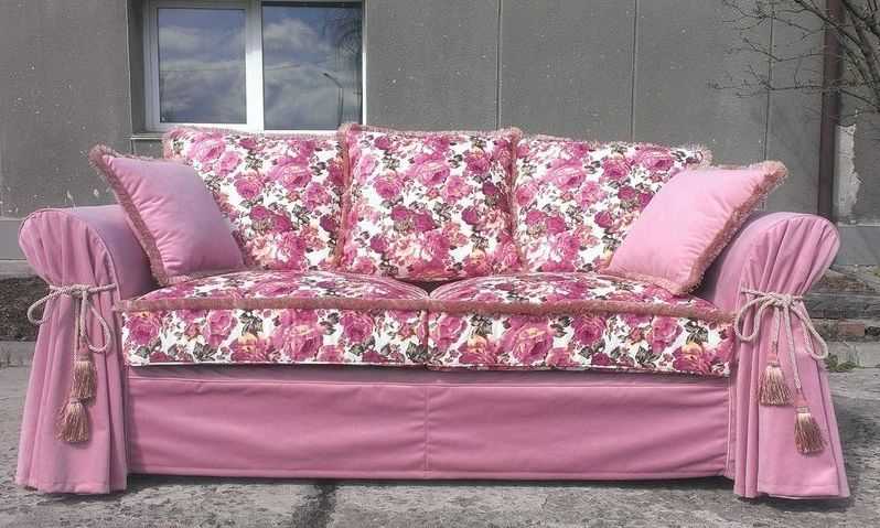 Особенности размещения розового дивана, сочетание с разными стилями 27 - ДиванеТТо