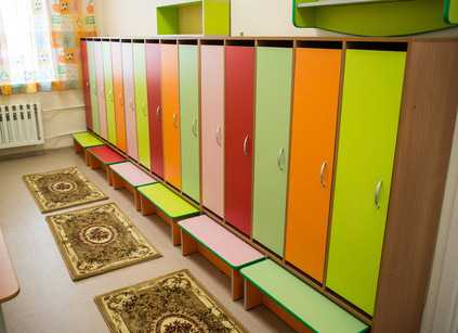 Шкафчики для раздевалок детского сада