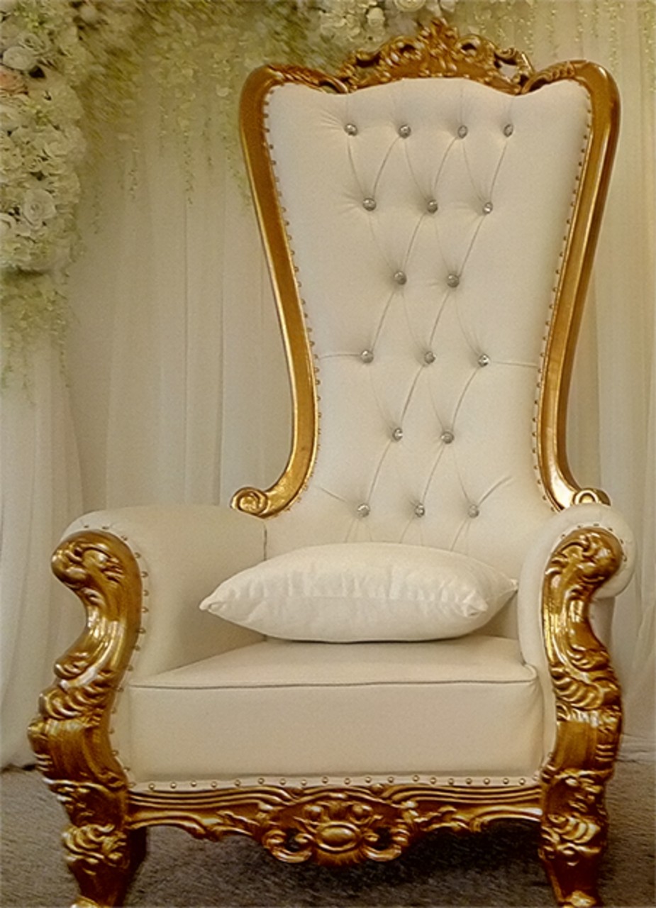 Особенности сочетания кресла-трона с современными интерьерами 1 - ДиванеТТо