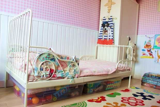 Особенности выбора детских раздвижных кроватей, плюсы и минусы модели 25 - ДиванеТТо