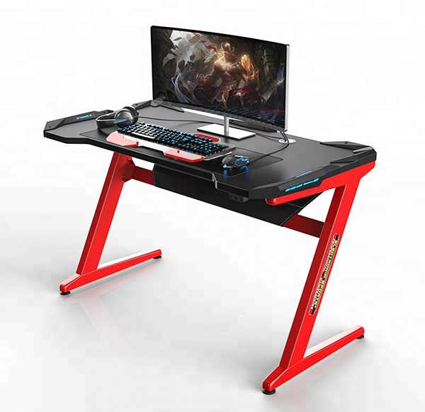 Отличительные особенности стола геймера, требования к мебели 3 - ДиванеТТо