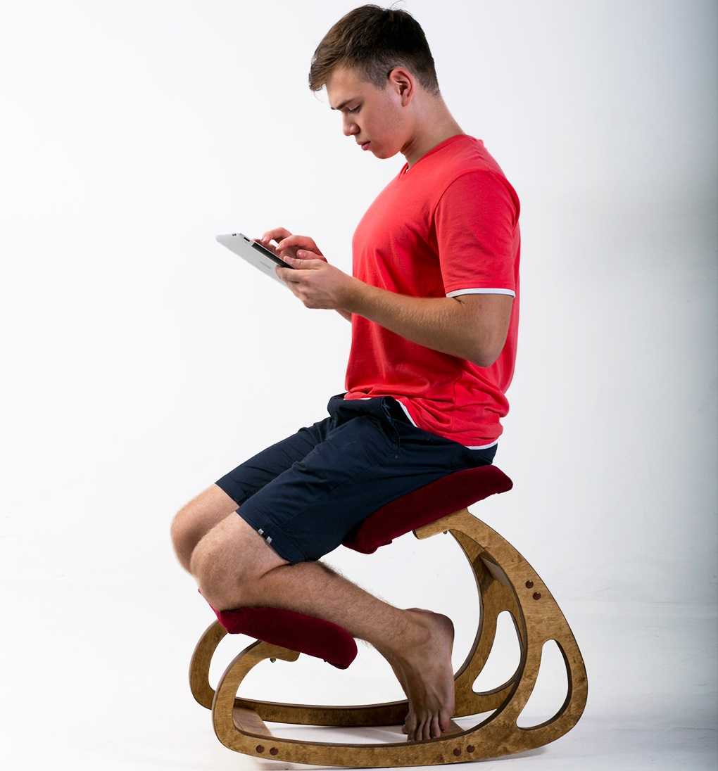 Показания к использованию коленного стула, его разновидности 57 - ДиванеТТо