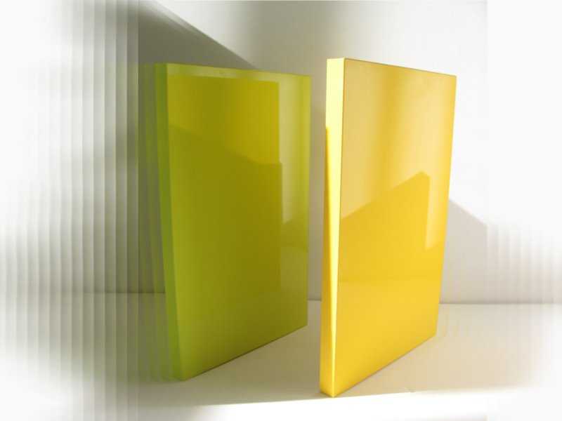 Глянцевые покрытия мебели желтого цвета
