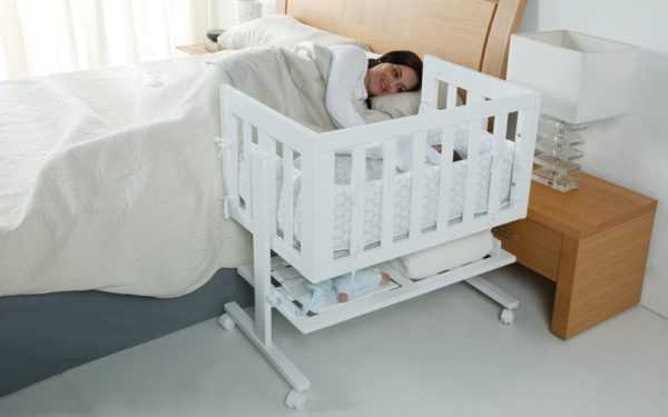 Приставная кроватка для новорожденного