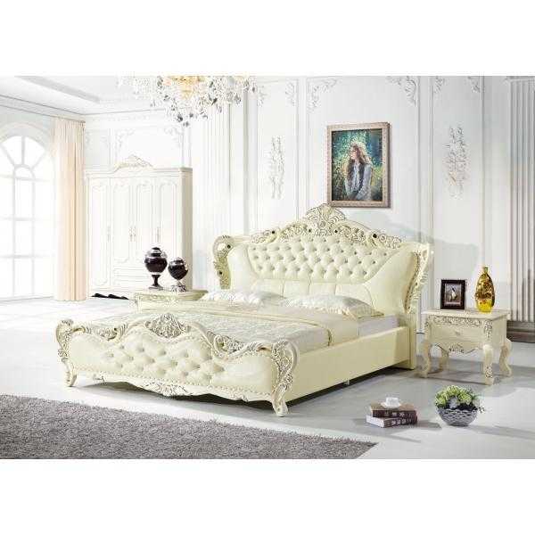 Красивая богатая кровать в спальню