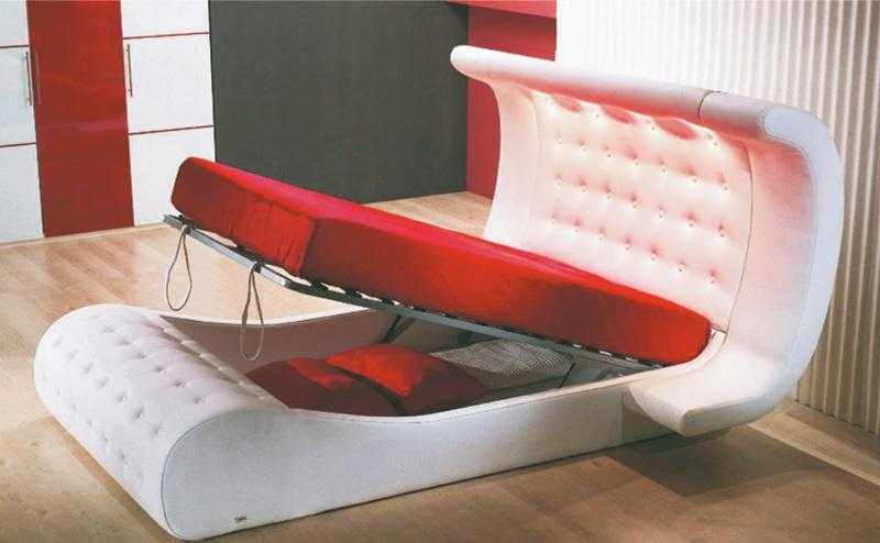Двуспальная кровать-диван