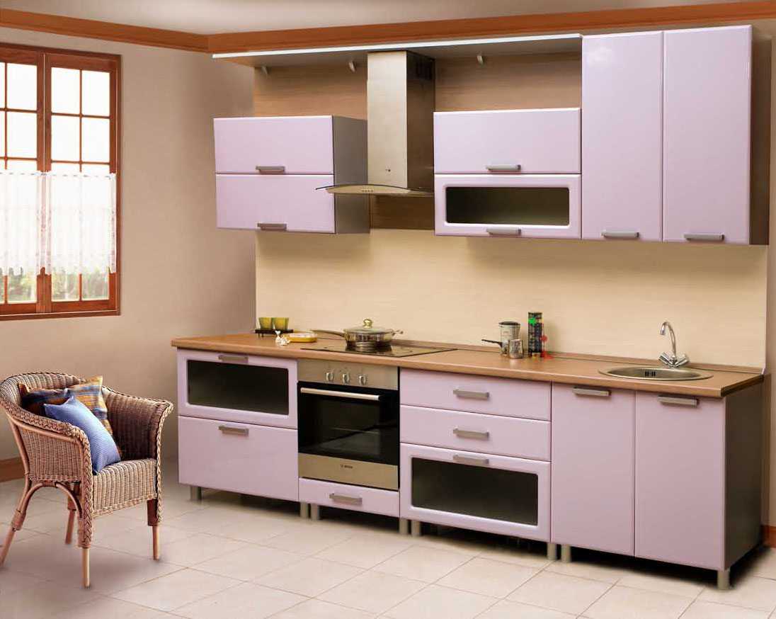 Удобный набор корпусной мебели для кухни