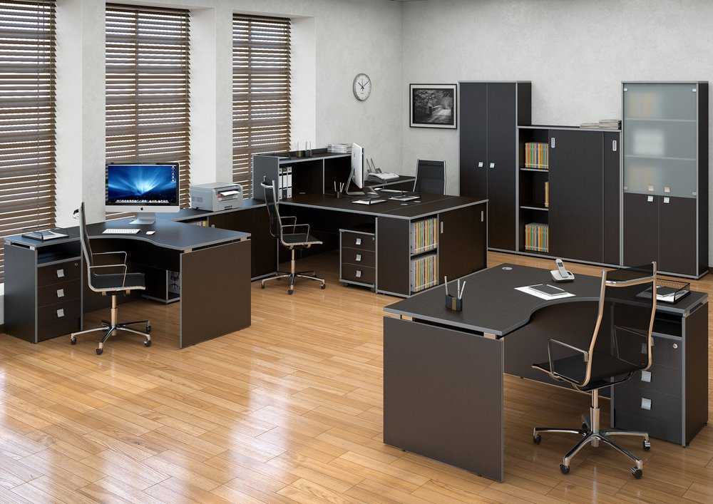 Темные офисные столы