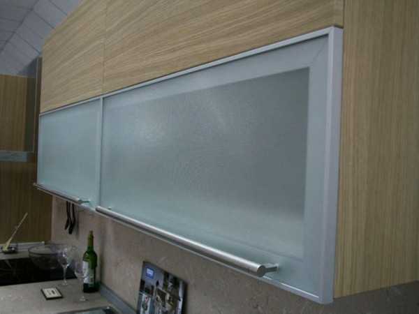 Применение стекла на кухне
